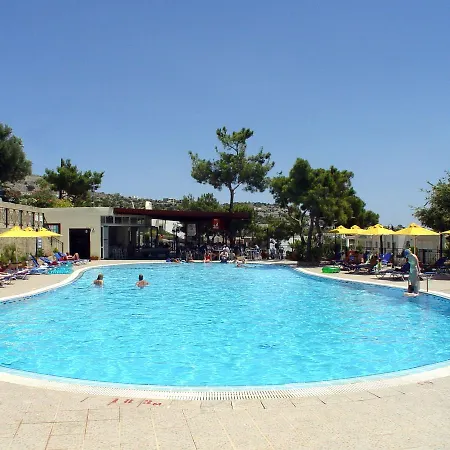 Marianthi & Hotell Pefki