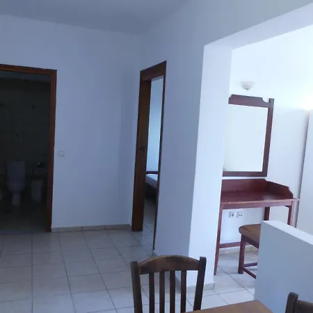 Marianthi & Hotel 3*