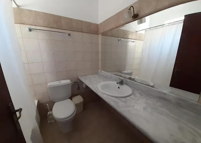 Marianthi & Ξενοδοχείο Πεύκος